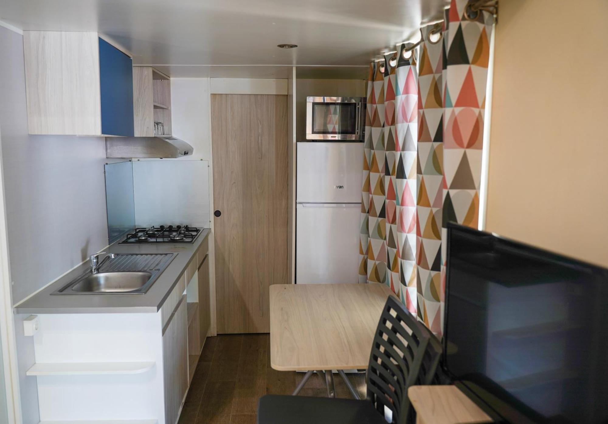 Sant Feliu de Buixalleu Camping Vila Village מראה חיצוני תמונה