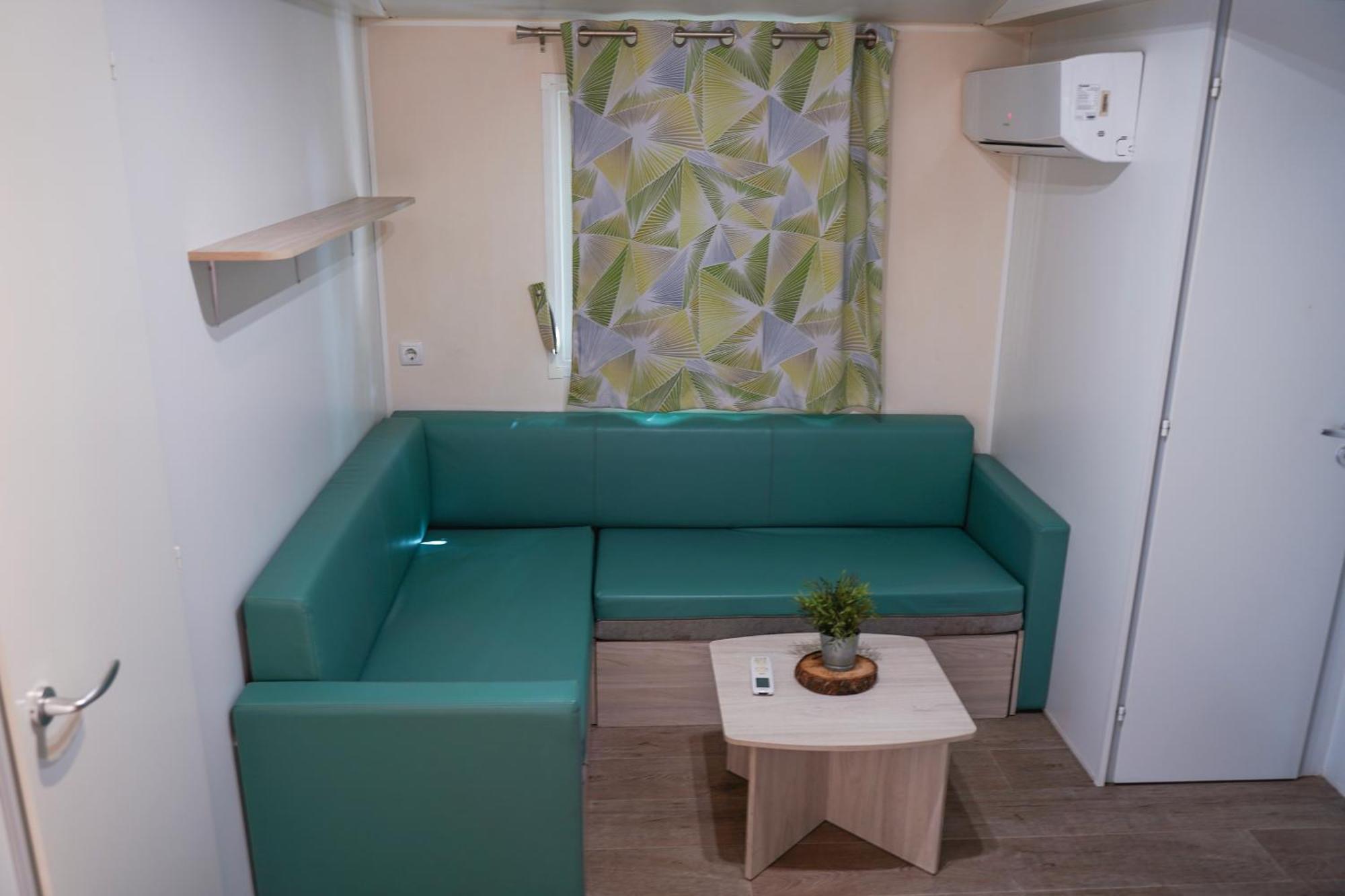 Sant Feliu de Buixalleu Camping Vila Village מראה חיצוני תמונה