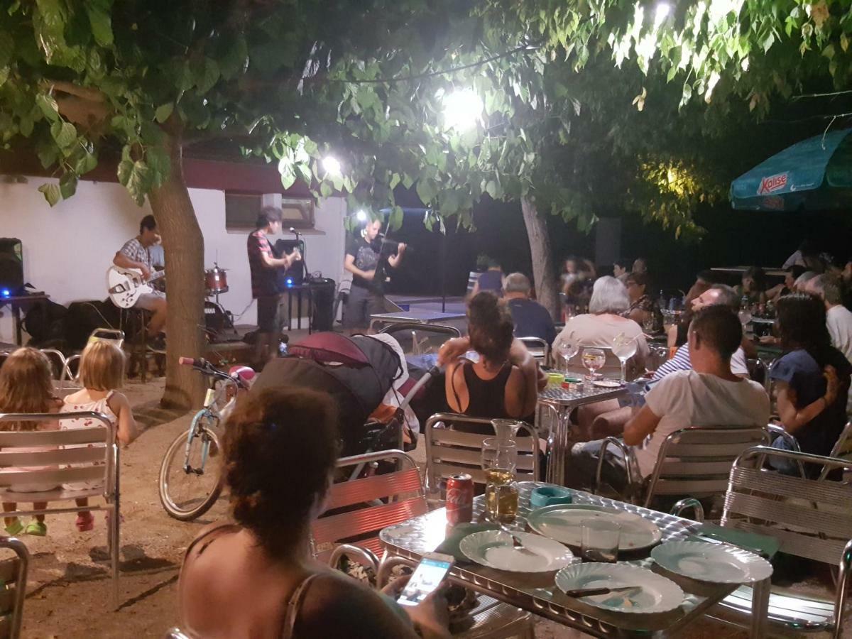 Sant Feliu de Buixalleu Camping Vila Village מראה חיצוני תמונה