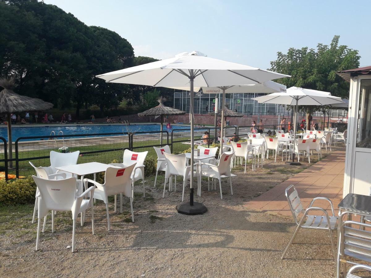 Sant Feliu de Buixalleu Camping Vila Village מראה חיצוני תמונה